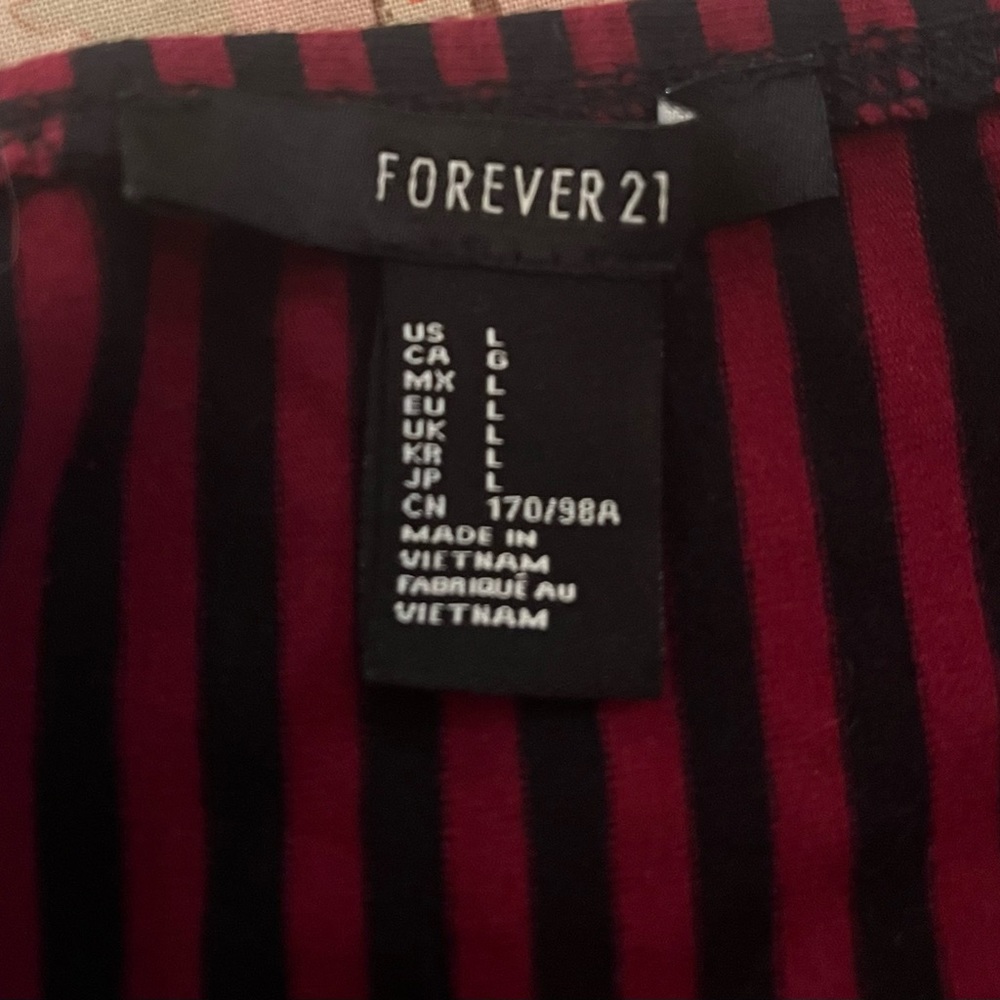 Black and red striped bodycon dress, size large - Picture 4 of 5